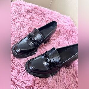 Heel loafers black